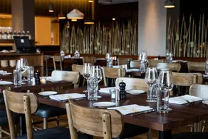 The Study at University City - Restaurant