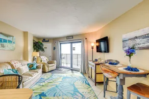 Daytona Beach Shores Condo w/ Ocean Views! - Intérieur