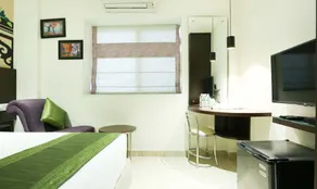 Treebo C Plaza - Room