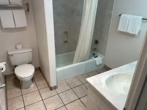 Abajo Lodge - Bathroom