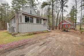 Center Ossipee Cabin w/ Game Room & Fire Pit! - Interiør