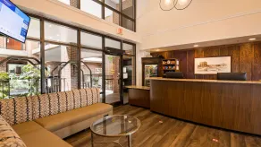 Best Western Plus Coastline Inn - Réception