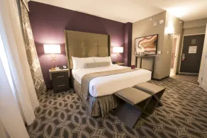 Crowne Plaza Saddle Brook by IHG - Room