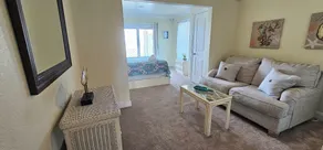 1817 Oceanfront Bed & Breakfast - Room