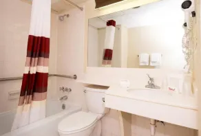 Days Inn by Wyndham Williamsport - Salle de bain