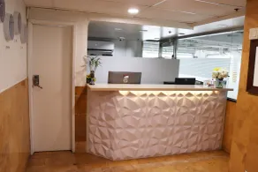 Hometel Suites - Réception