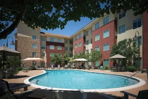 Fairfield by Marriott Inn and Suites Boulder Broomfield Interlocken - Pool