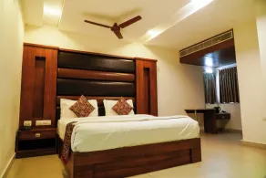 Tree Inn Jubilee - Chambre