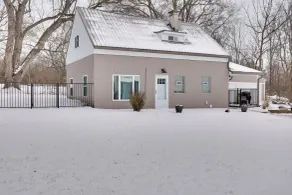 3 Mi to Dtwn & Ysu: Updated Youngstown Home - Intérieur