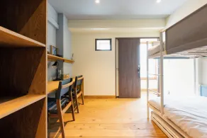 NOVELS Hostel and cafe bar and Books - Chambre