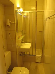 Hotel am Hauptbahnhof - Salle de bain