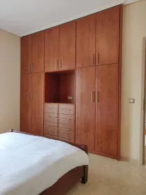 Grande villa conviviale et familiale avec jardin, piscine privée et terrasse | Vue piscine - Chambre