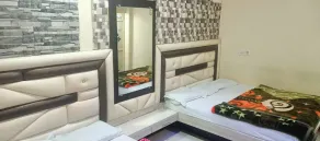 Hotel Maa Tulsi Guest House - Room