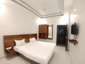 Hotel Jagadguru - Habitación