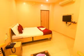 JJs PARK INN - Room