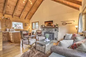 Walk to Grand Lake: Historic Dtwn Cabin! - Intérieur