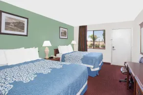 Days Inn by Wyndham Lost Hills - Zimmer
