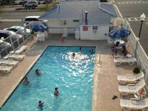 Thunderbird Beach Motel - Pool