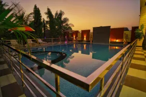 Shreenath Resort - Pool