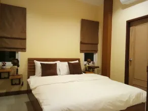 Baan Sooksiri Bangsaray - Room