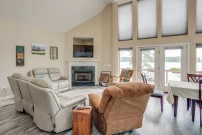 Deck & Views: Lake Murray Escape in Chapin! - Interiör