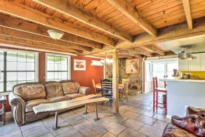 Charming Cottage w/ Deck in Blue Ridge! - Interiør