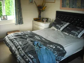 Room-large Home in Prime Location for al - Chambre