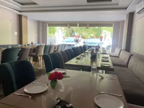 Hotel Mumbai House-LIG Behind CHL Hospital - Restaurant