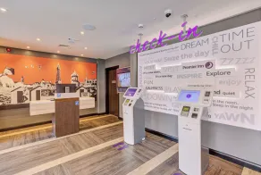 Premier Inn Portsmouth Dockyard - Recepción