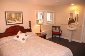 Cambie Lodge - Room