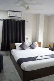 Dwaraka Heaven Luxury rooms - Room