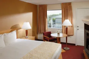Whispering Hills Inn - Værelse
