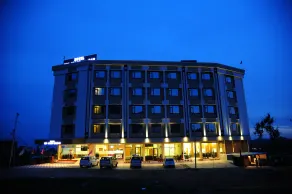 The Grand Sharan - Piscine