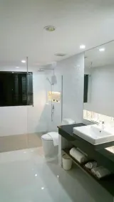 Bossotel Chiang Mai - Baño