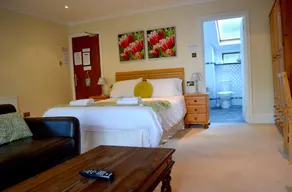 The Mumbles Carlton Hotel - Room