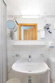 Osteria Ascona - Bathroom