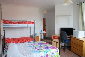 Clift Guest House - Room