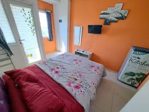 OYO Life 93139 Apartemen Grand Sentraland By Evi - Room