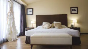 Gran Hotel Ciudad de Barbastro - Room