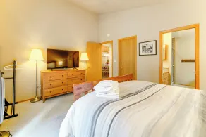 Home w/ Deck + Access to Tahoe Donner Amenities! - Interiör