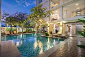 Paragon Hotel Seminyak - Pool