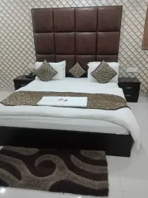 Hotel Mandakini Lush - Room