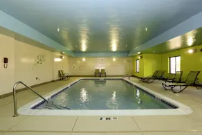 Holiday Inn Express & Suites Marion Northeast by IHG - Piscine