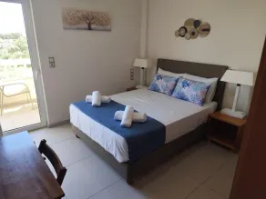 Beachfront Kala's Suites Apartments - Chambre