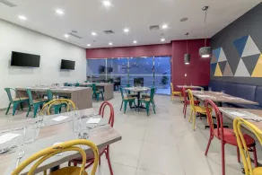 Novus Plaza Hodelpa - Restaurant