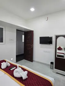 Metroresidency com - Behind LIC - Room