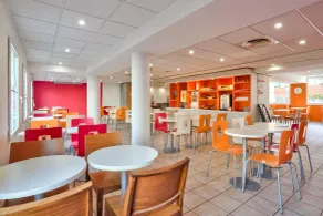 Kyriad ECO - Suresnes - La Défense - Restaurante