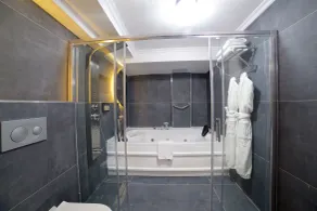 Days Inn by Wyndham Istanbul Arnavutkoy - Baño