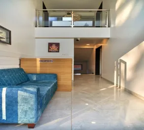 Drizzle Resort with Swimming pool Near Maapro Garden - Reception