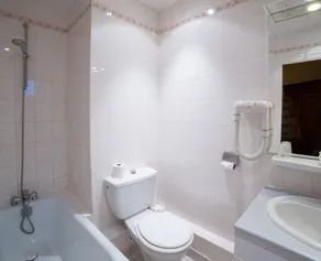 Hôtel Les Tilleuls Bourges - Salle de bain
